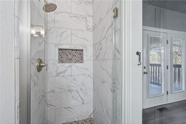 7 Rothbury Lane, Bella Vista, AR 72714