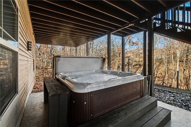 7 Rothbury Lane, Bella Vista, AR 72714