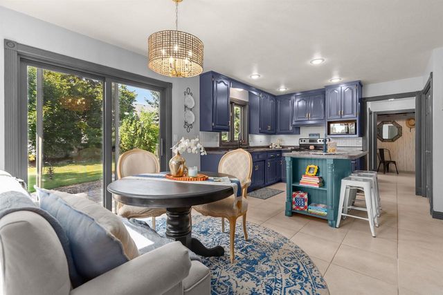 166 BRULE ROAD, De Pere, WI 54115