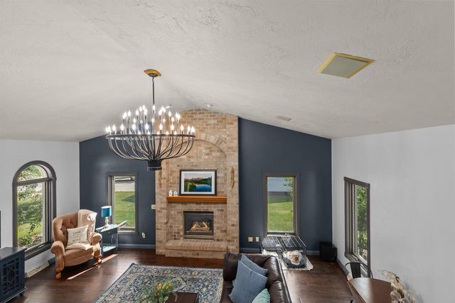 166 BRULE ROAD, De Pere, WI 54115
