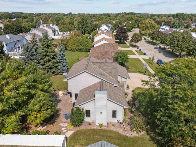 166 BRULE ROAD, De Pere, WI 54115
