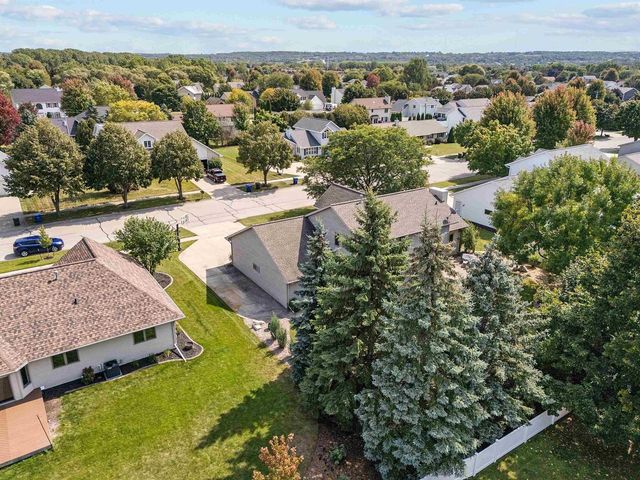 166 BRULE ROAD, De Pere, WI 54115