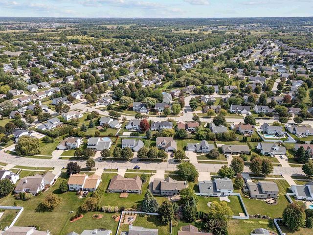 166 BRULE ROAD, De Pere, WI 54115