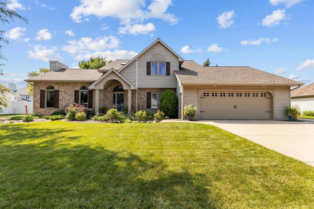 166 BRULE ROAD, De Pere, WI 54115
