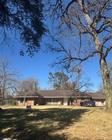 8527 Chalcos Drive, Houston, TX 77017