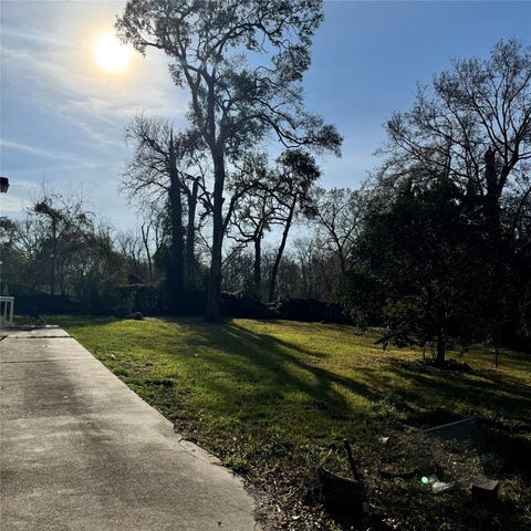 8527 Chalcos Drive, Houston, TX 77017