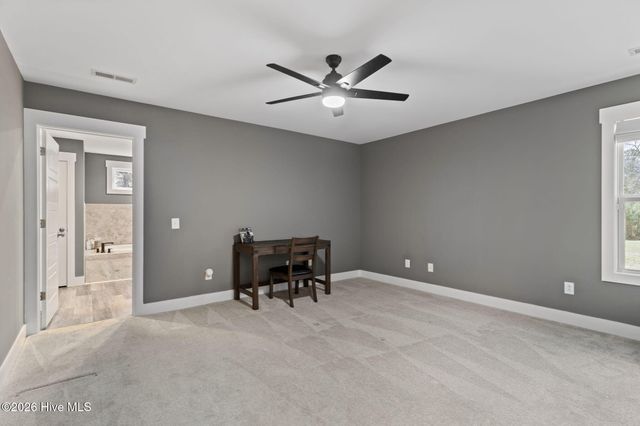 7054 Healy Haven Lane NE, Leland, NC 28451