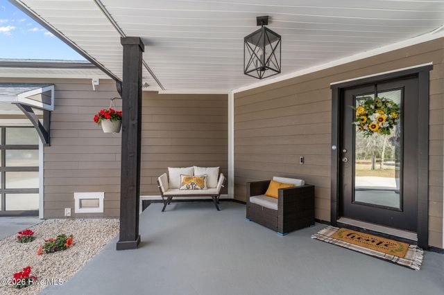 7054 Healy Haven Lane NE, Leland, NC 28451