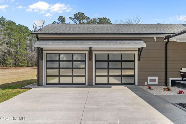 7054 Healy Haven Lane NE, Leland, NC 28451