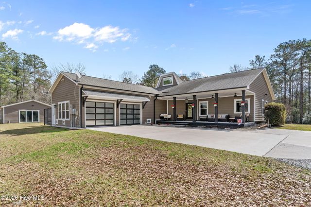 7054 Healy Haven Lane NE, Leland, NC 28451