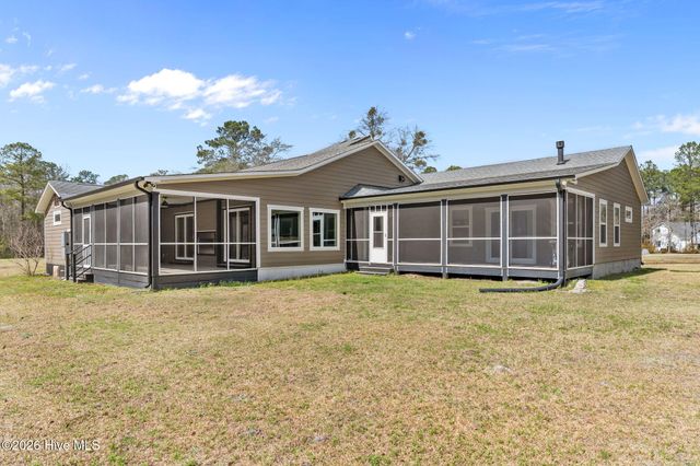 7054 Healy Haven Lane NE, Leland, NC 28451