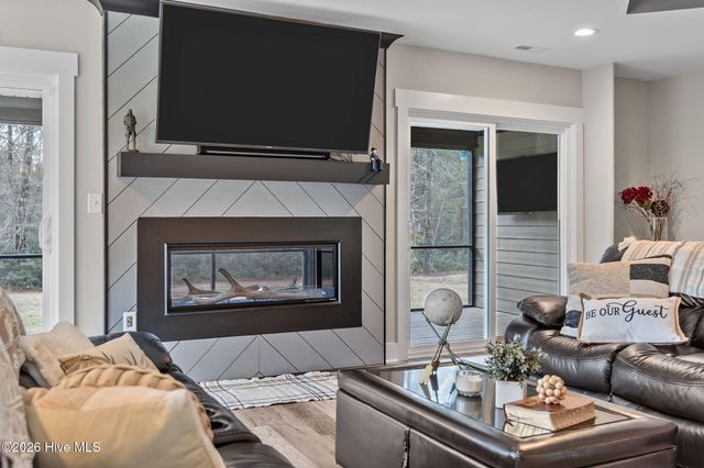 7054 Healy Haven Lane NE, Leland, NC 28451