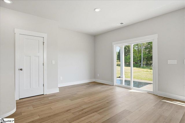 515 Hadlow Street, Greer, SC 29651
