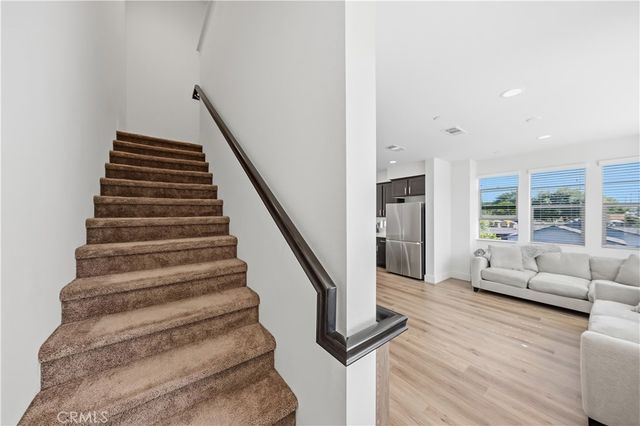 205 S Paige Ln, La Habra, CA 90631
