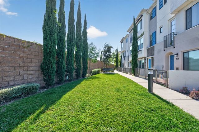 205 S Paige Ln, La Habra, CA 90631