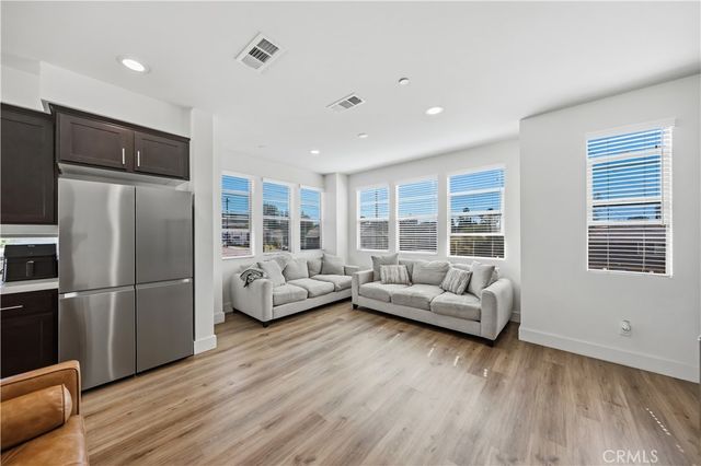 205 S Paige Ln, La Habra, CA 90631