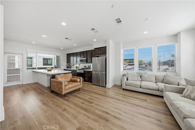 205 S Paige Ln, La Habra, CA 90631
