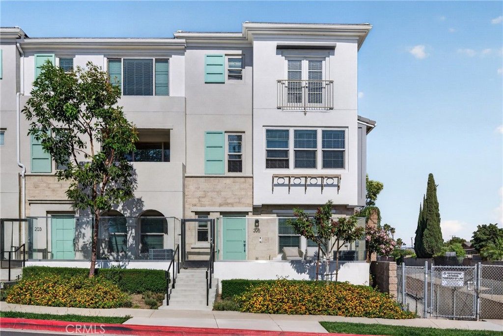 205 S Paige Ln, La Habra, CA 90631