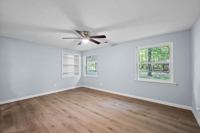1688 Ga 136, Trenton, GA 30752