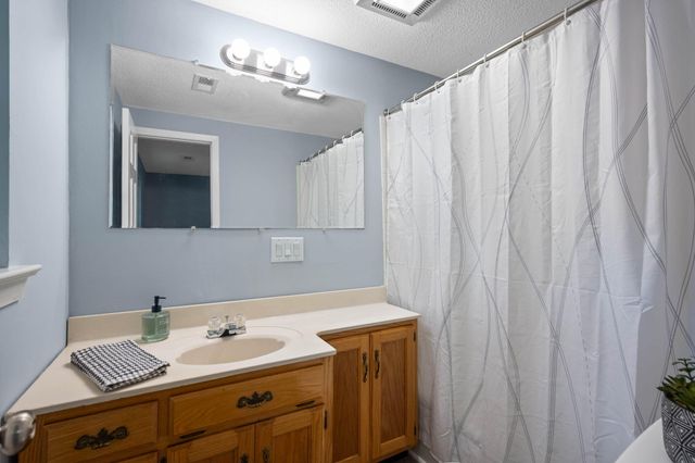 1688 Ga 136, Trenton, GA 30752