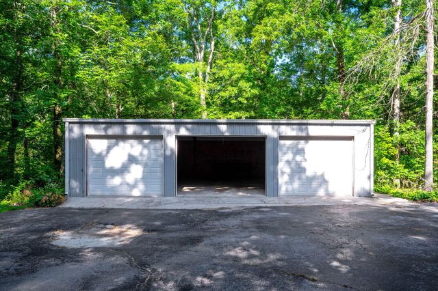 1688 Ga 136, Trenton, GA 30752