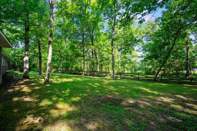 1688 Ga 136, Trenton, GA 30752