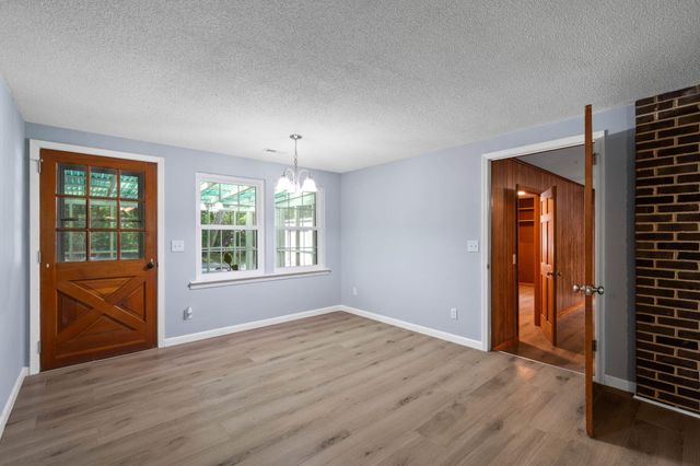 1688 Ga 136, Trenton, GA 30752