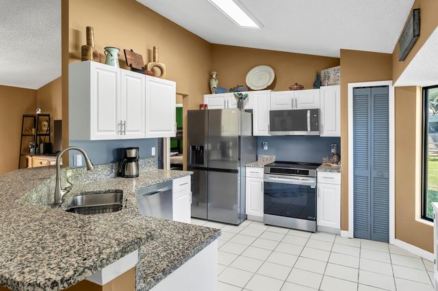 17769 83rd Place N, Loxahatchee, FL 33470