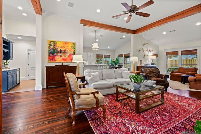 15223 Lockett Ln, Baton Rouge, LA 70810