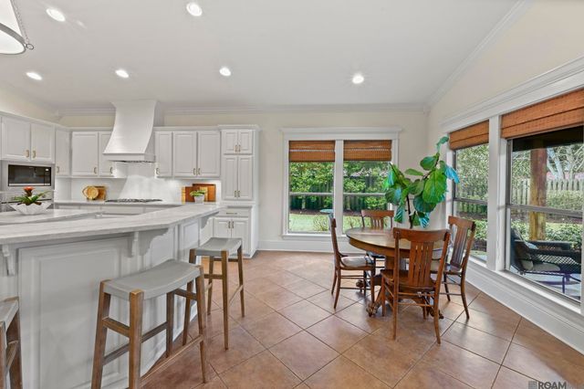 15223 Lockett Ln, Baton Rouge, LA 70810