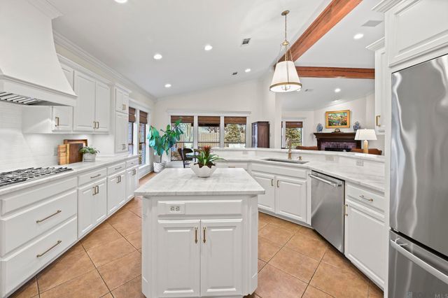 15223 Lockett Ln, Baton Rouge, LA 70810