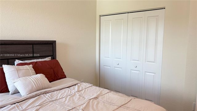 3482 W 114th Ter 3482, Hialeah, FL 33018