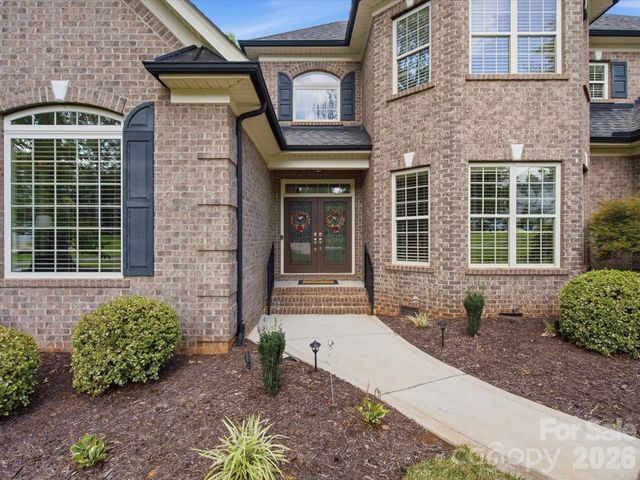 1023 Madras Court, Davidson, NC 28036