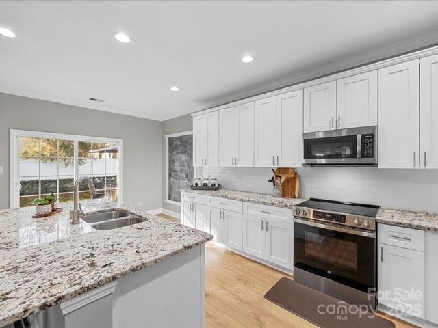 334 Mount Side Way, Fort Mill, SC 29715