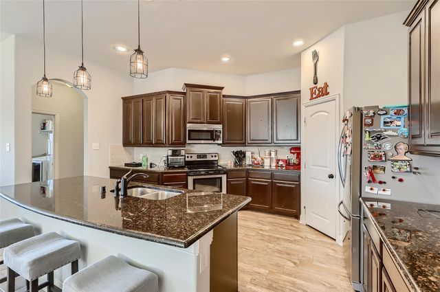 1025 Colonial Drive, Royse City, TX 75189