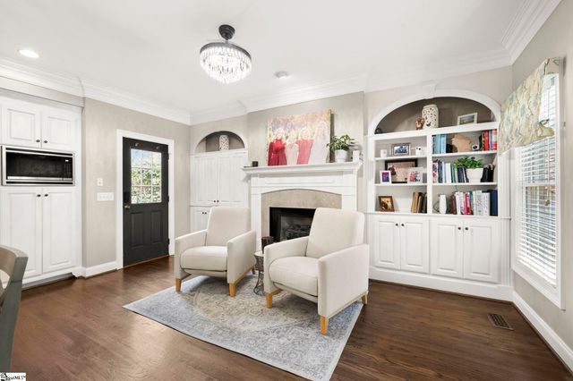 5 Norman Place, Greenville, SC 29615