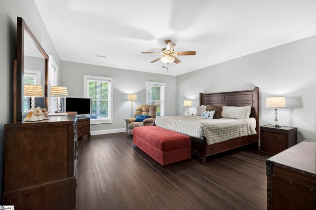 5 Norman Place, Greenville, SC 29615