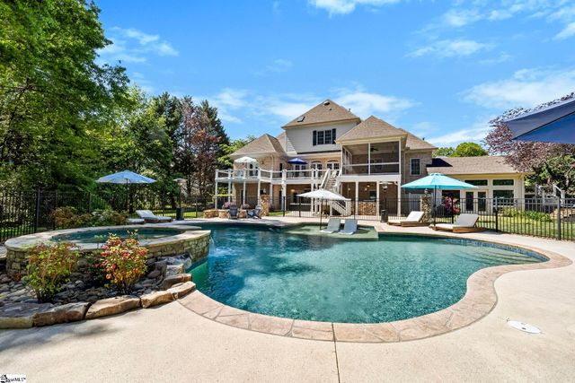 5 Norman Place, Greenville, SC 29615