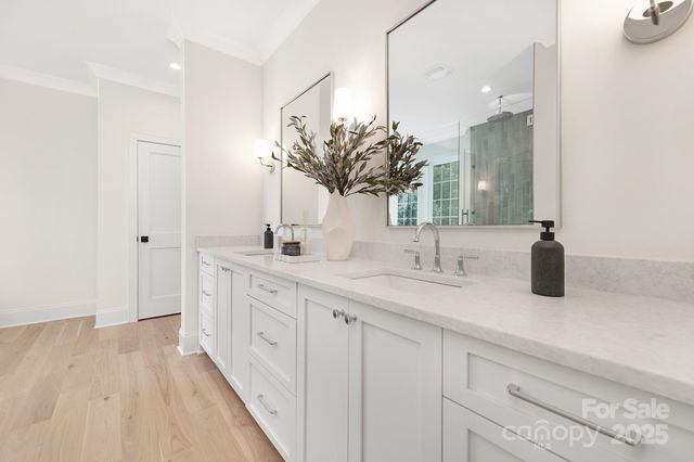 514 W Cama Street, Charlotte, NC 28209