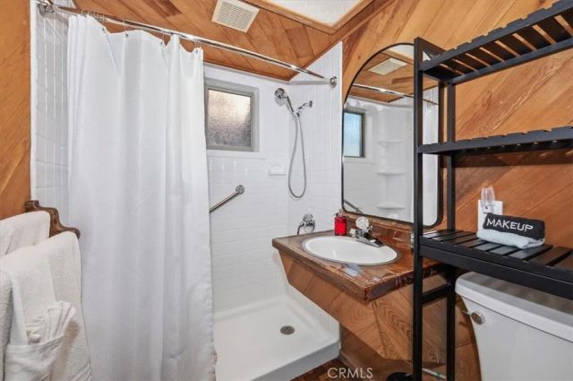 190 Spruce, Sugarloaf, CA 92386