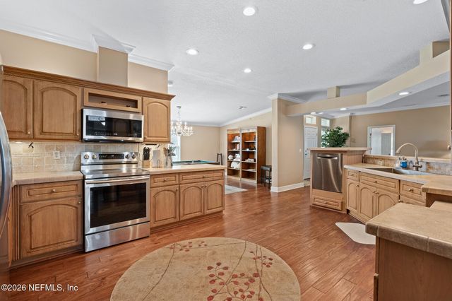 105 S LAKE GEORGE Drive, Georgetown, FL 32139