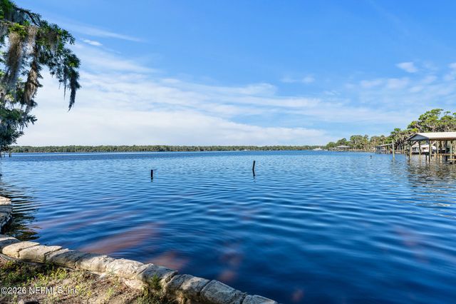 105 S LAKE GEORGE Drive, Georgetown, FL 32139
