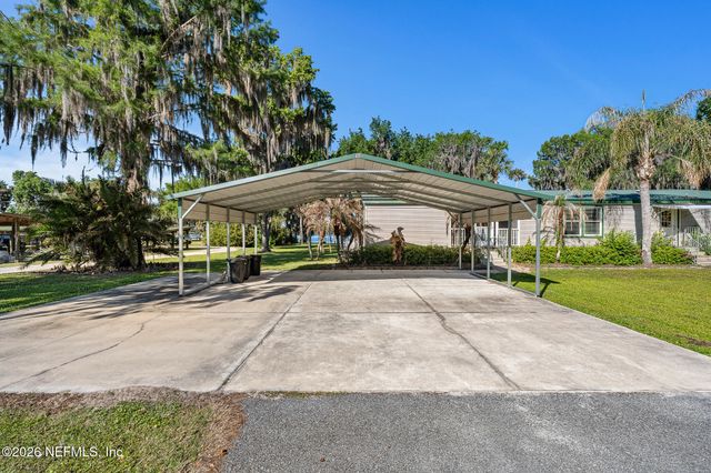 105 S LAKE GEORGE Drive, Georgetown, FL 32139