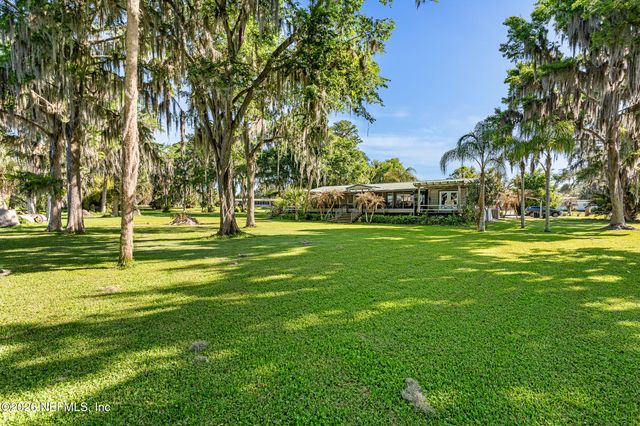 105 S LAKE GEORGE Drive, Georgetown, FL 32139