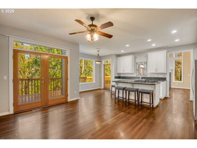 9583 Nw RANDALL Ln, Portland, OR 97229