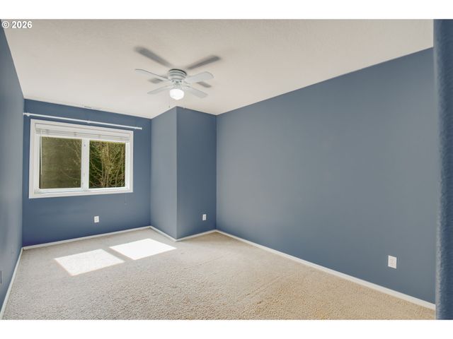 9583 Nw RANDALL Ln, Portland, OR 97229