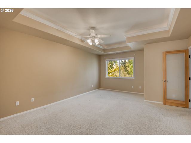 9583 Nw RANDALL Ln, Portland, OR 97229