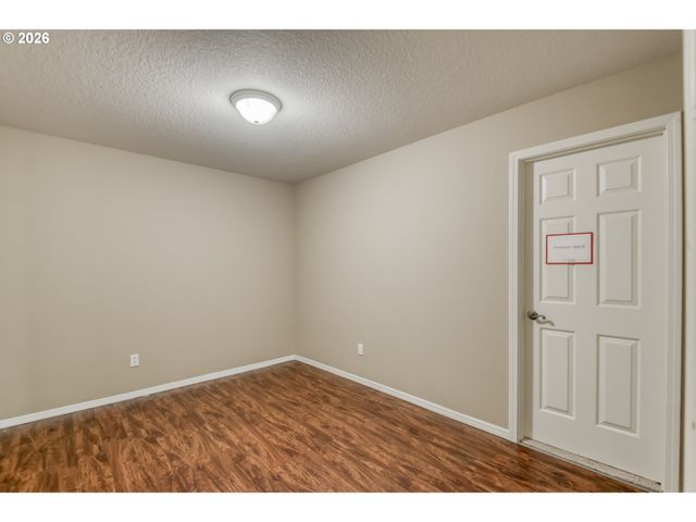 9583 Nw RANDALL Ln, Portland, OR 97229