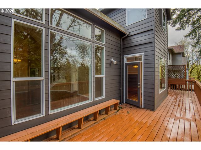 9583 Nw RANDALL Ln, Portland, OR 97229