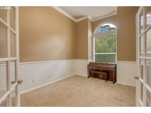 9583 Nw RANDALL Ln, Portland, OR 97229